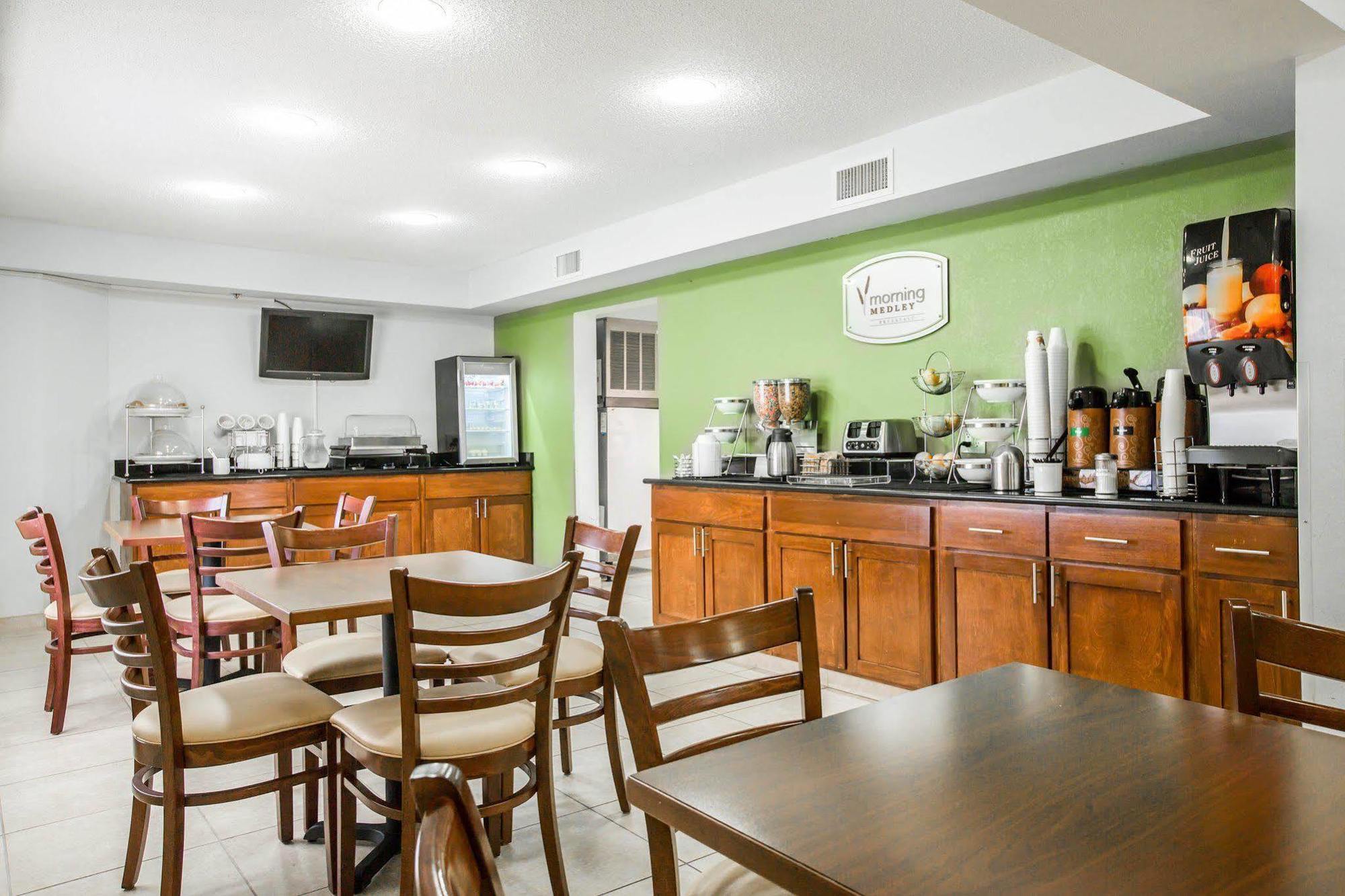 Rodeway Inn Austell Εξωτερικό φωτογραφία